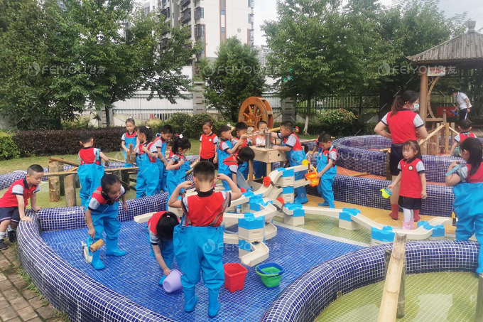 幼兒園沙水玩具讓幼兒玩出創意、玩出價值